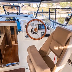 Nautika 830