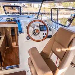 Nautika 830