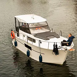 Nautika 830