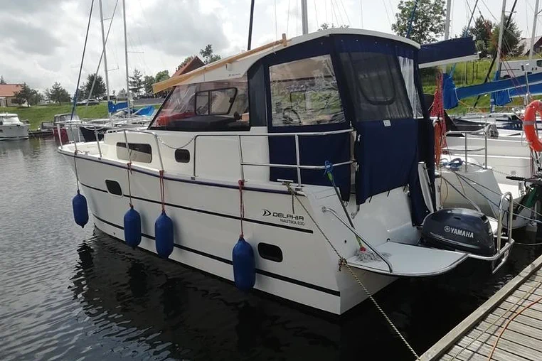 Czarter Nautika 830