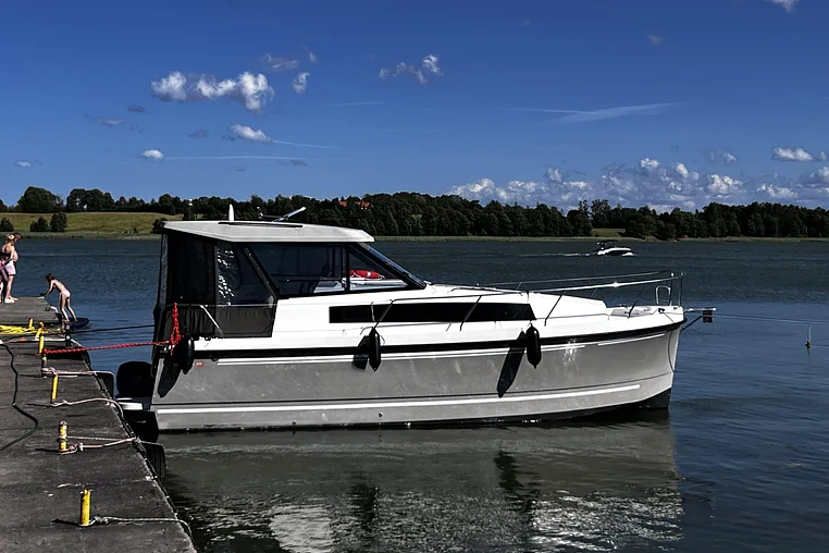 Czarter houseboatu Nexus 870 Revo