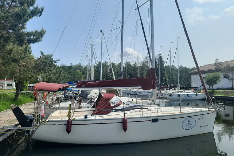Mazury czarter - Phila 880