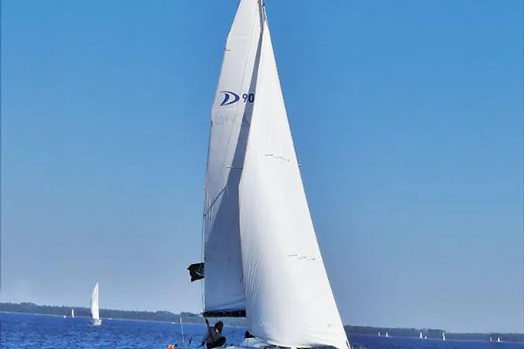 Mazury czarter - Phila 900