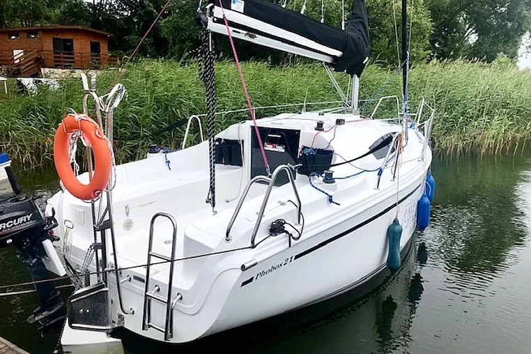 Mazury czarter - Phobos 21