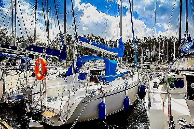 Ryn czarter - Phobos 25