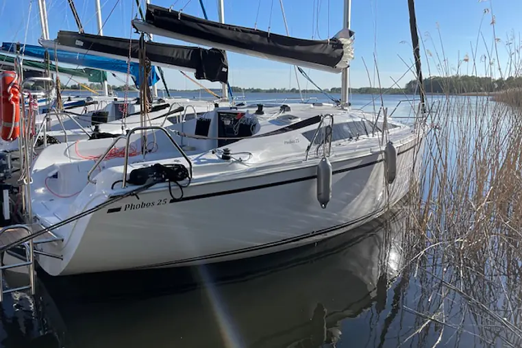 Mazury czarter - Phobos 25