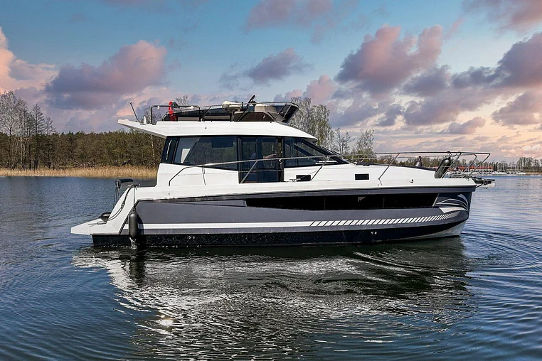 Czarter houseboatu Platinum 35 (989)