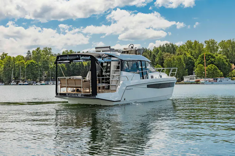 Czarter jachtu motorowego Platinum 40