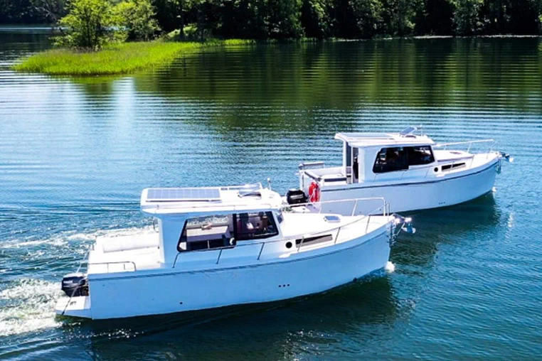 Czarter houseboatu Quest 825