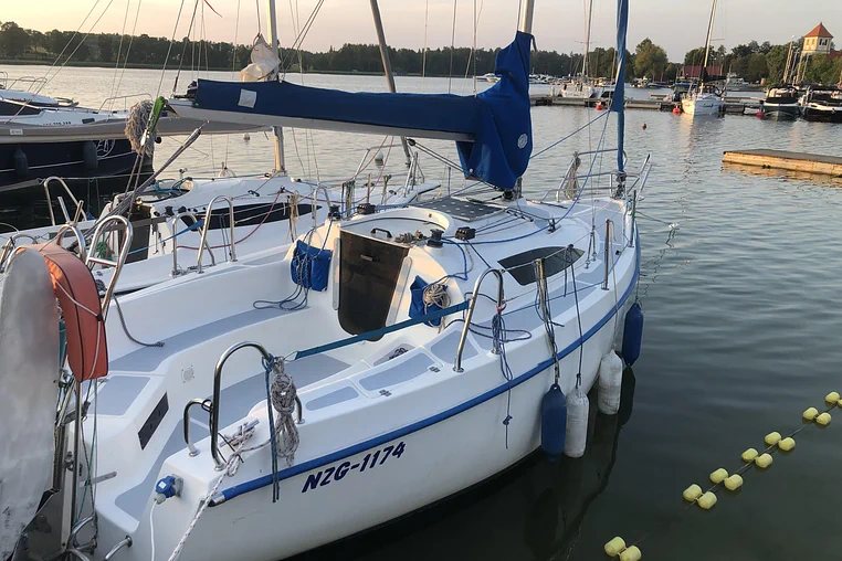 Mazury czarter - Sasanka 660