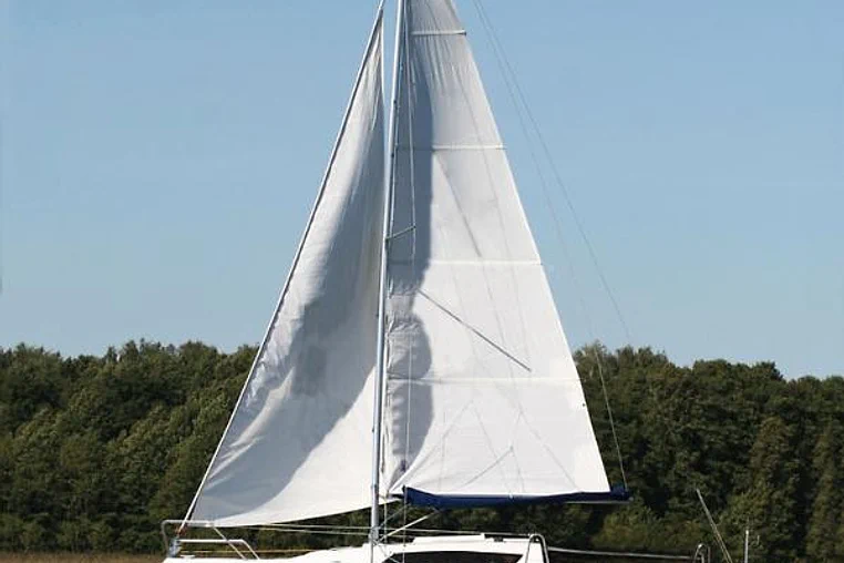 Mikołajki czarter - Sasanka 660