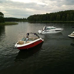 Sea Ray SLX 250