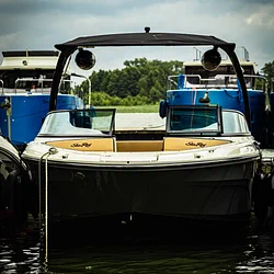 Sea Ray SPX 210