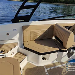 Sea Ray SPX 230