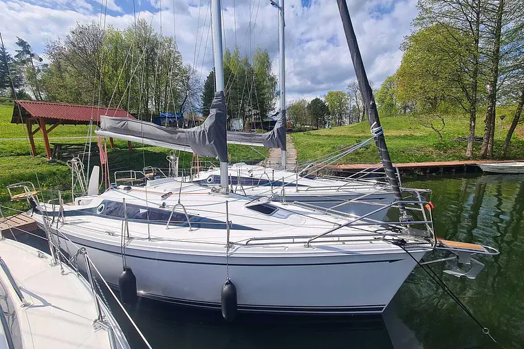 Czarter jachtu żaglowego Solina 27