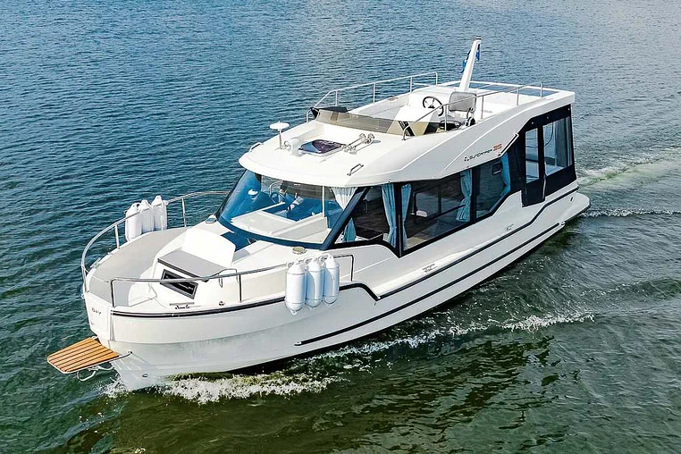 Czarter jachtu motorowego SunCamper 35