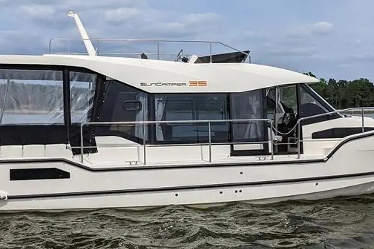 Czarter jachtu motorowego SunCamper 35