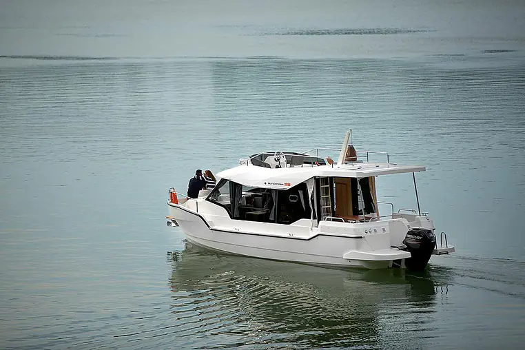 Czarter jachtu motorowego SunCamper 35