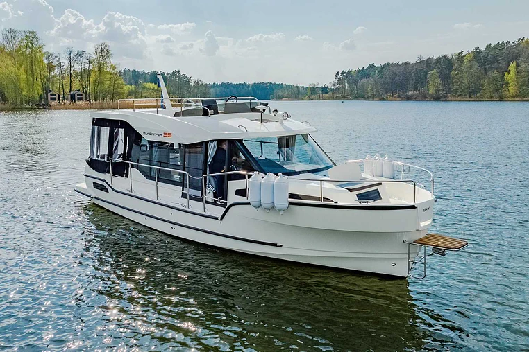 Czarter houseboatu SunCamper 35