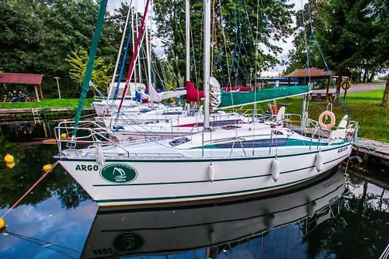 Mazury czarter - Tango 30