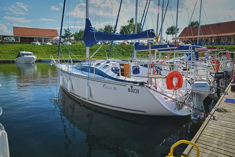 Czarter jachtu żaglowego Tango 30