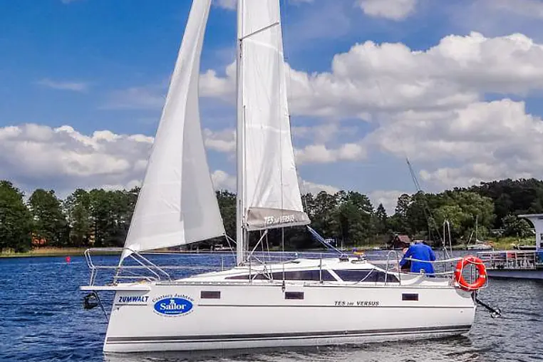 Mazury czarter - Tes 246 Versus