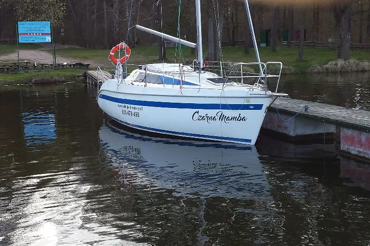 Mazury czarter - Tes 678 BT