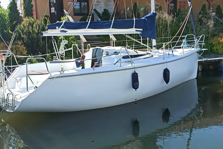 Mazury czarter - Twister 26