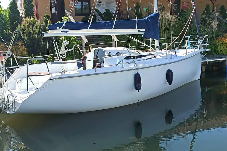 Mazury czarter - Twister 26