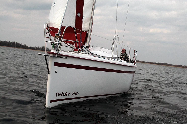 Mazury czarter - Twister 780
