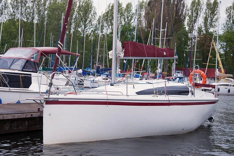 Mikołajki czarter - Twister 830 (Raptor 27)